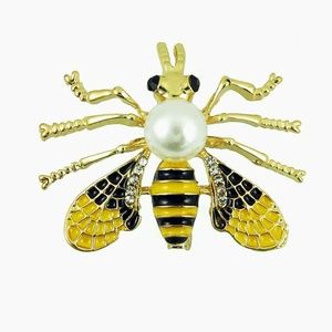 Bestey Johnson Bee brooch